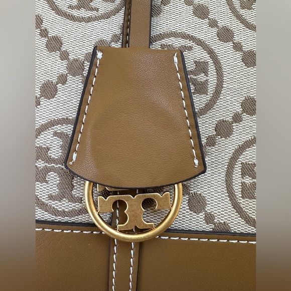 NEW PERRY T MONOGRAM SMALL TRIPLE-COMPARTMENT TOTE - Picture 10 of 14